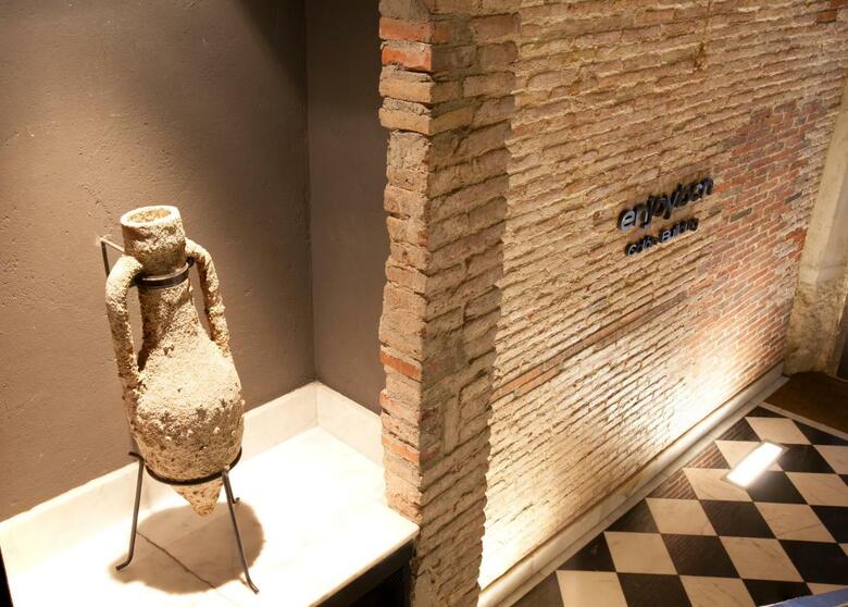 Enjoybcn Colon Apartments