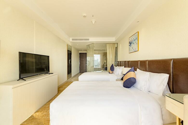 La Vela Saigon Hotel