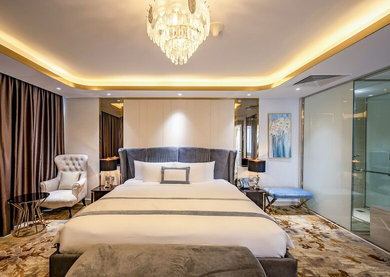 La Vela Saigon Hotel