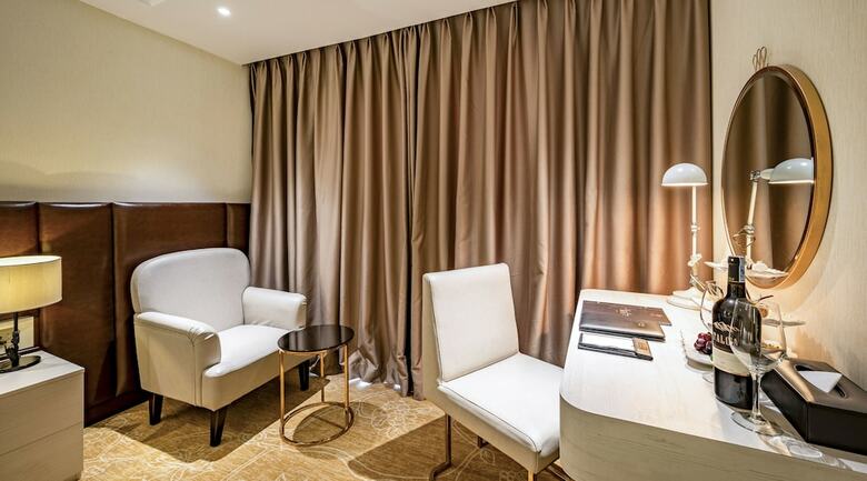 La Vela Saigon Hotel