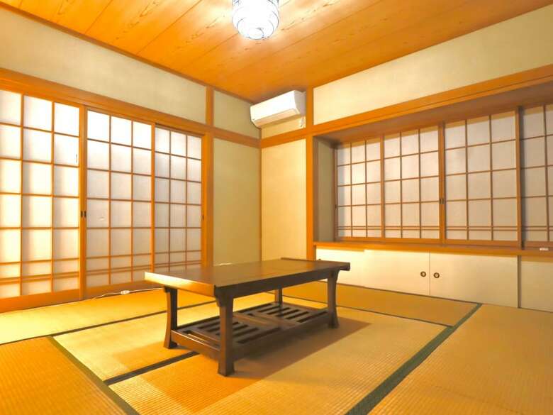 Agi . Lodge