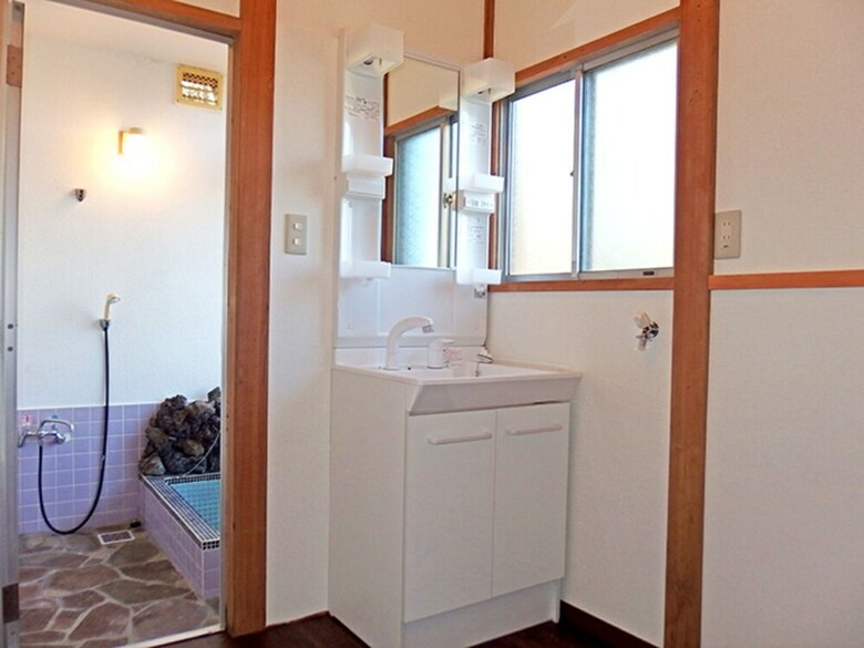 Agi . Lodge