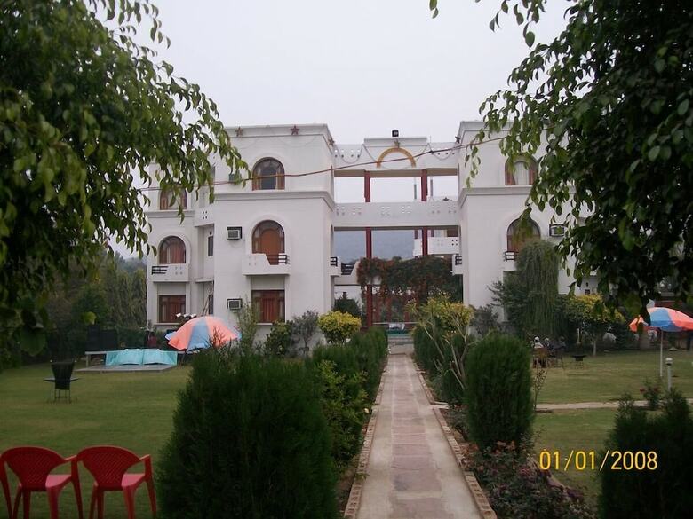 Hotel Sanctuary Resort