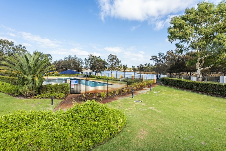 Ascot Quays Apartment 102