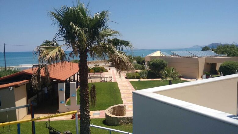 Gt Beach Hotel