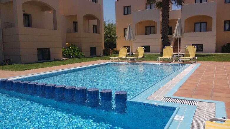 Gt Beach Hotel