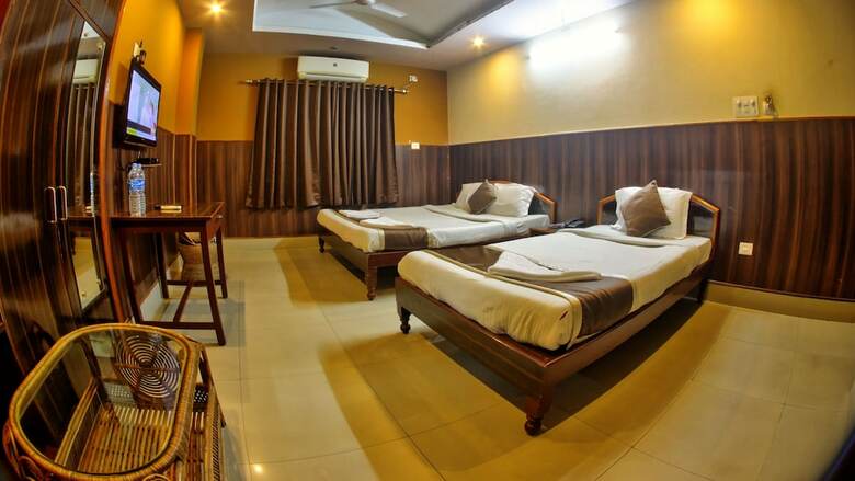 Hotel Om Shree Residency