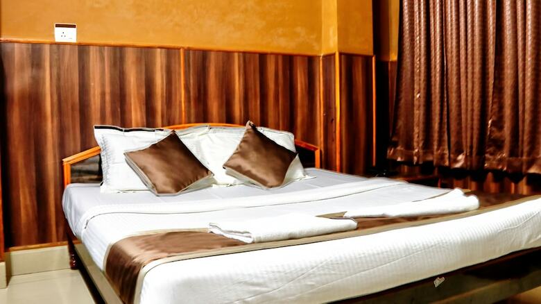 Hotel Om Shree Residency