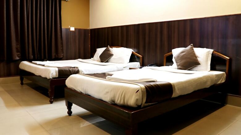 Hotel Om Shree Residency