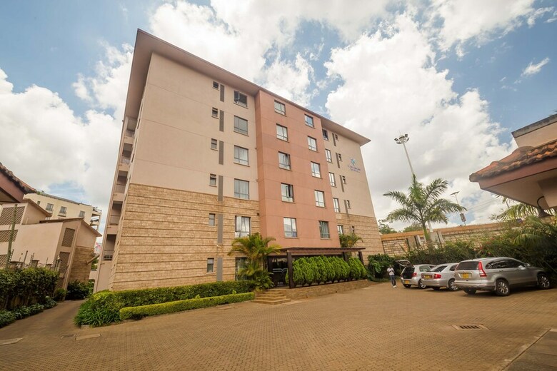 Hotel Taarifa Suites