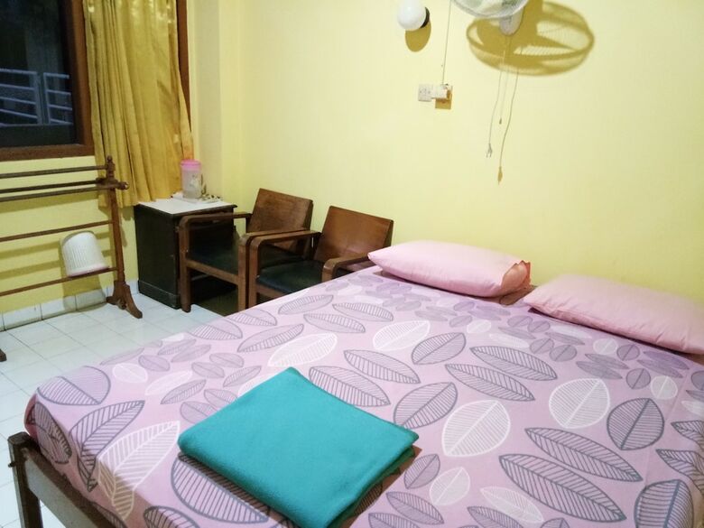 Hotel Prayogolama Guest House