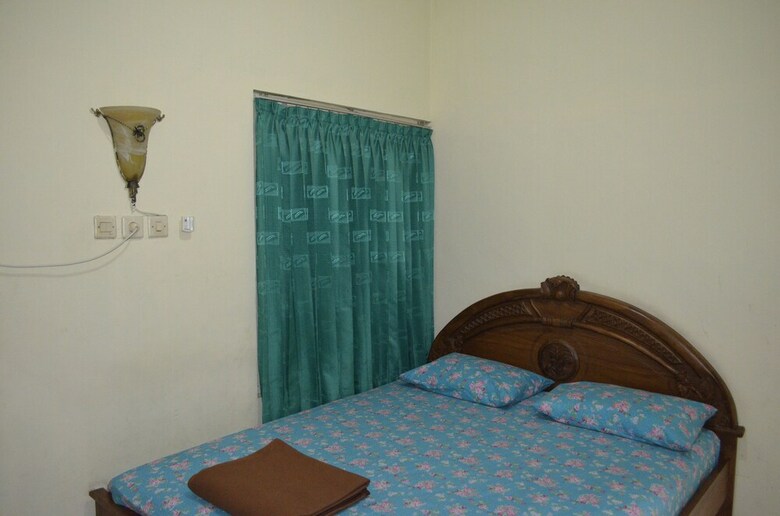 Hotel Prayogolama Guest House
