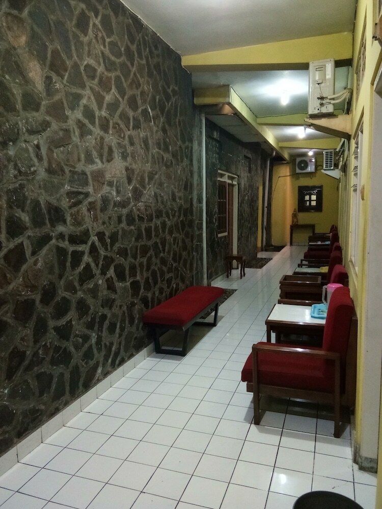 Hotel Prayogolama Guest House