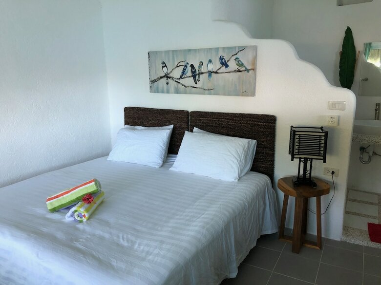 Hotel Pearl Bay Villas