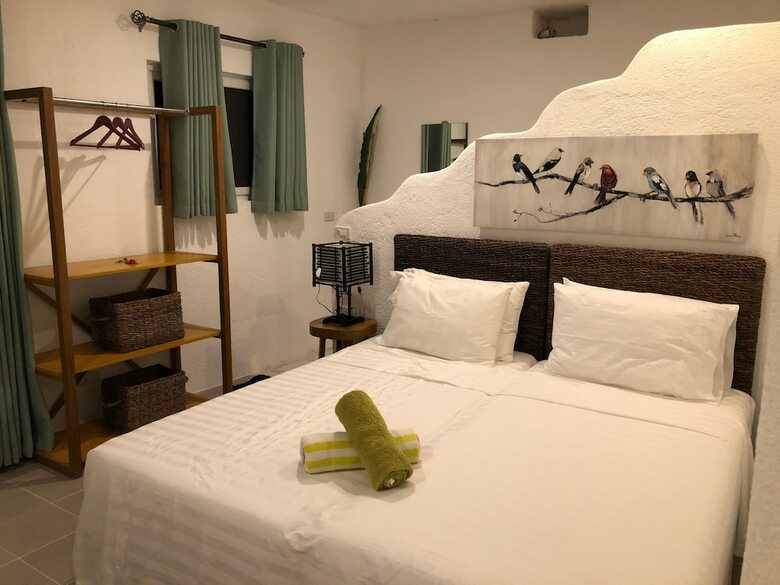 Hotel Pearl Bay Villas