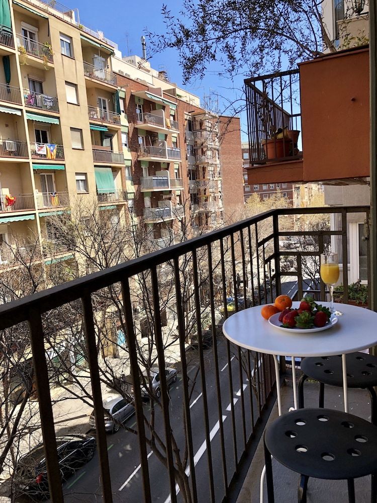 Apartment Sagrada Familia IV