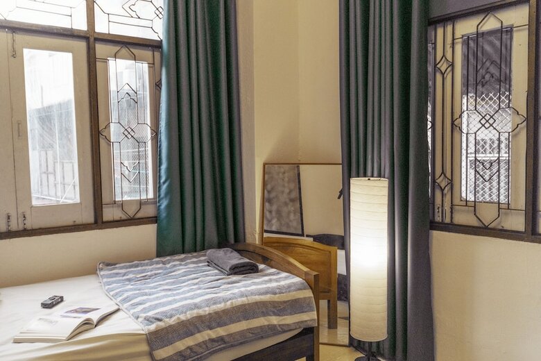 Hostal Moong Samyan Hostel And Gallery