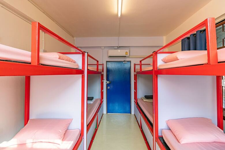 Hostal Moong Samyan Hostel And Gallery