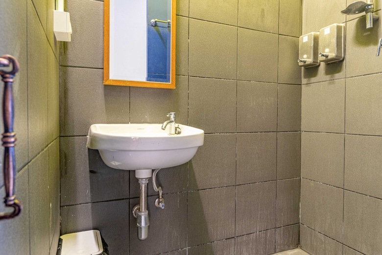 Hostal Moong Samyan Hostel And Gallery