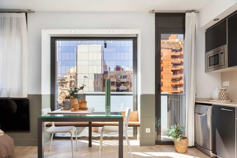 Enjoybcn Patio de Gracia Apartments