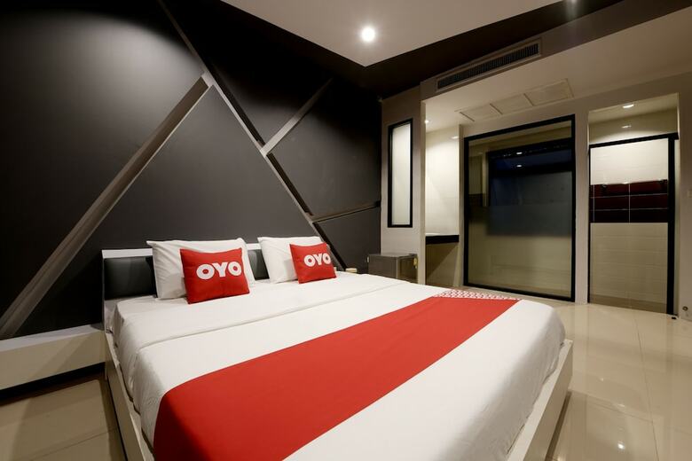 Oyo 477 Sriracha Hotel And Spa