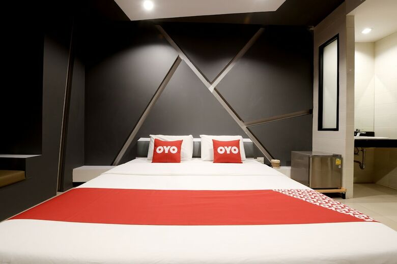 Oyo 477 Sriracha Hotel And Spa