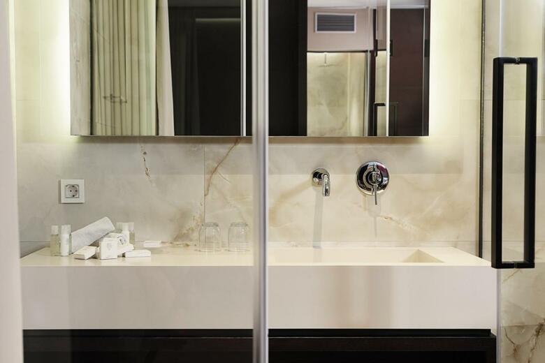 Hotel Maccani Black Luxury Suites