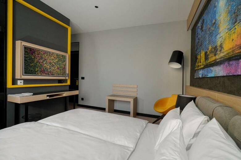 Hotel Maccani Black Luxury Suites