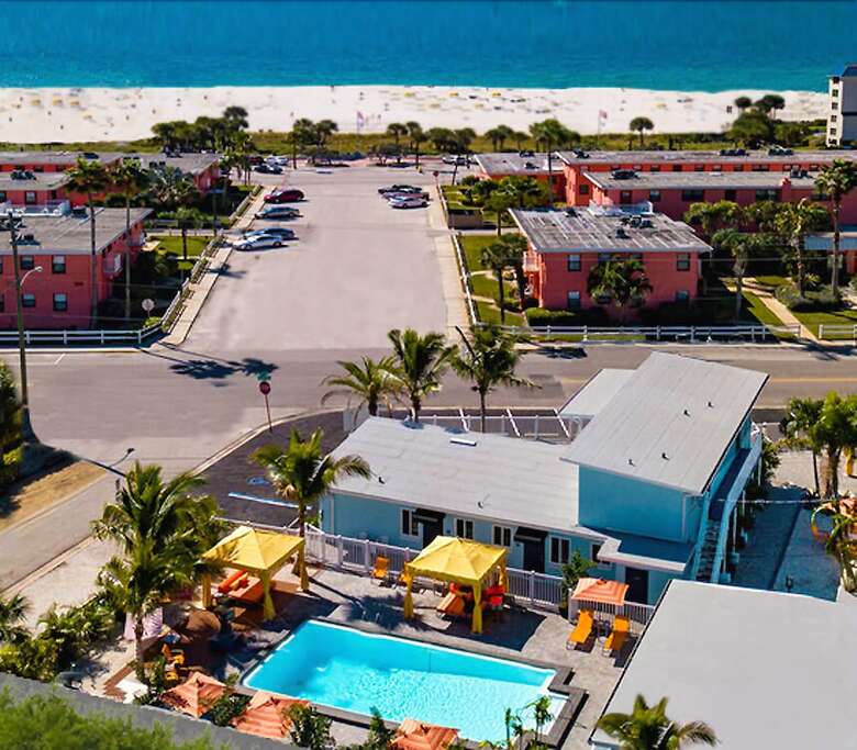 Hotel The Villas At St Pete Beach