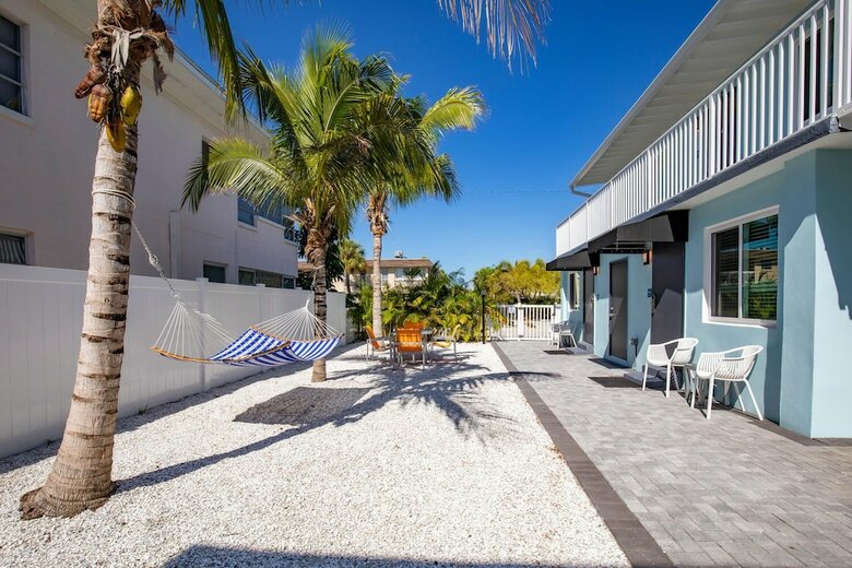 Hotel The Villas At St Pete Beach