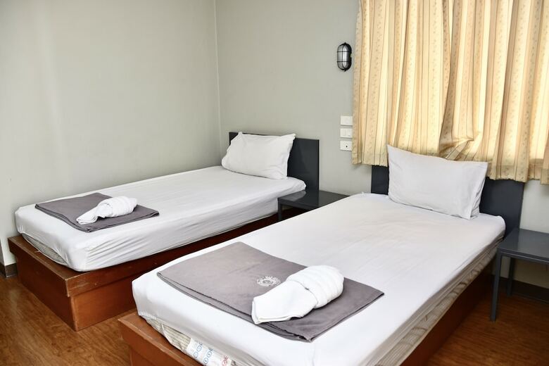Hostal Mad Monkey Bangkok Hostel - Adults Only