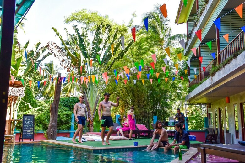 Hostal Mad Monkey Koh Phangan Hostel - Adults Only