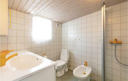 Holiday Home Aakirkeby 8