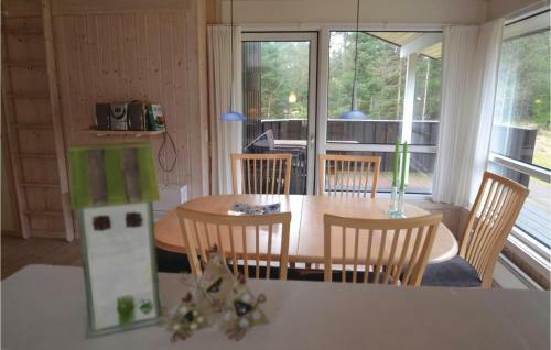Holiday Home Sarasvej L�kken