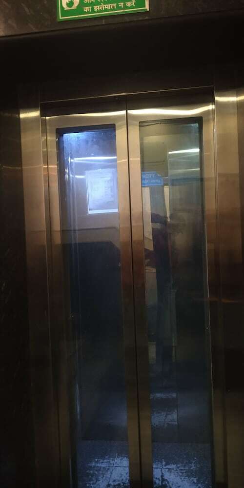 Hotel Adb Rooms Pk International