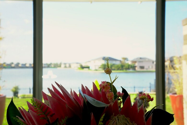 Waterfront Villa In Sanctuary Lakes