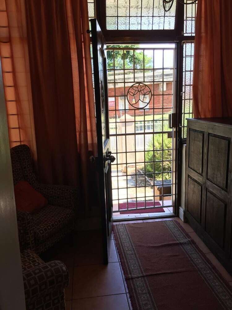 Hotel Karibu Guesthouse