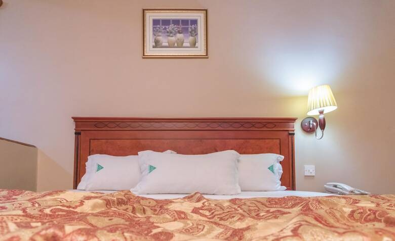 Ange Hill Hotel