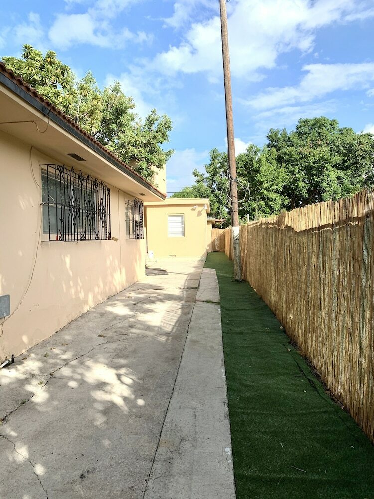Hostal Hostel Brazilian - Calle Ocho