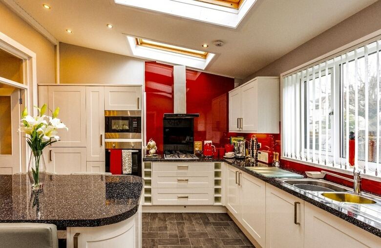 Cozy Three Bedroom Villa, Perfect Home From Home