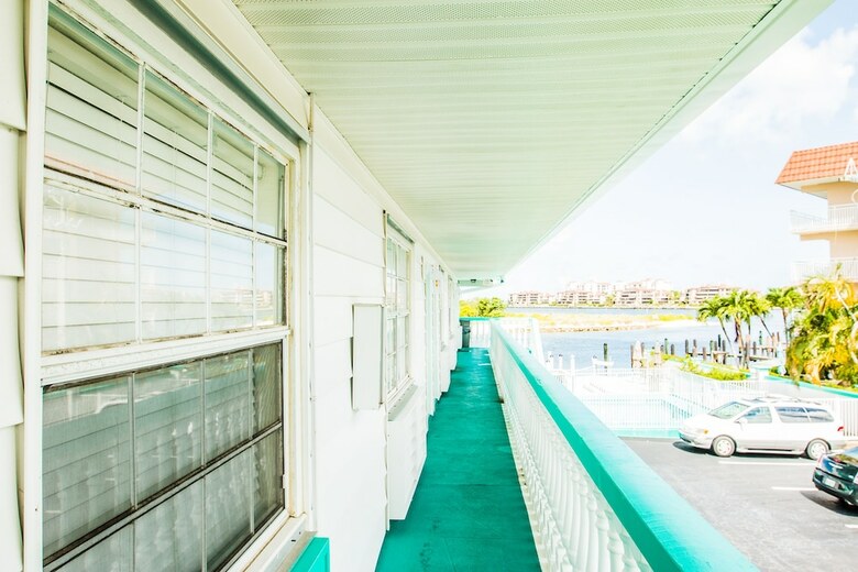Hotel The Boat House
