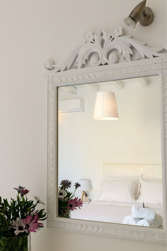 Ortus White Mykonian Luxury Villa