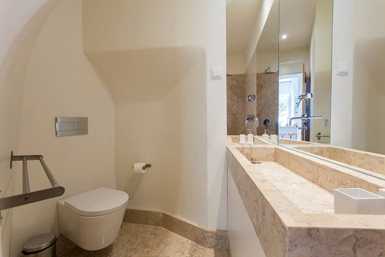 Downtown Cathedral Apartment Rentexperience