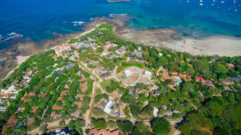 Jet Luxury At Langosta Beachresortvillas