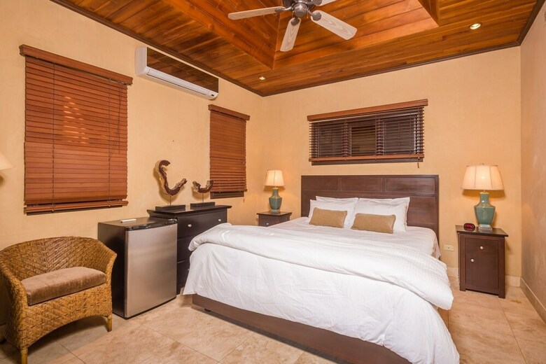 Jet Luxury At Langosta Beachresortvillas