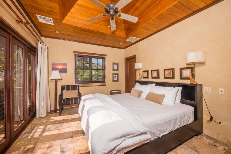 Jet Luxury At Langosta Beachresortvillas