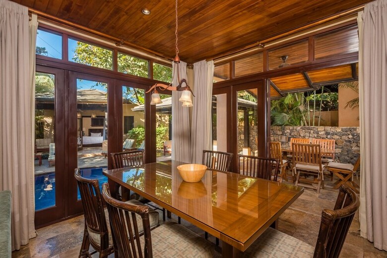 Jet Luxury At Langosta Beachresortvillas