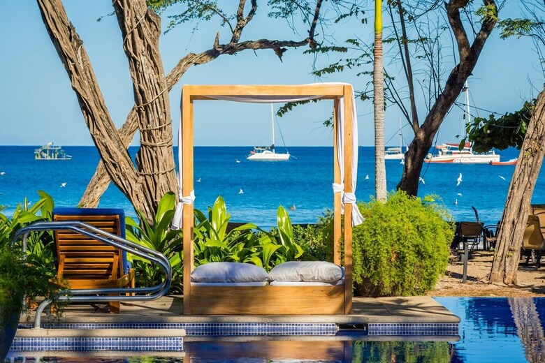 Jet Luxury At Langosta Beachresortvillas