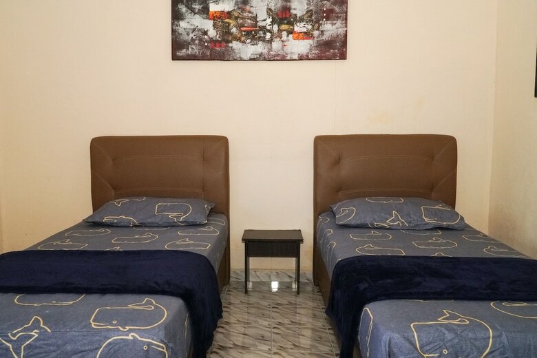 Hostal Indiana Cafe And Beds