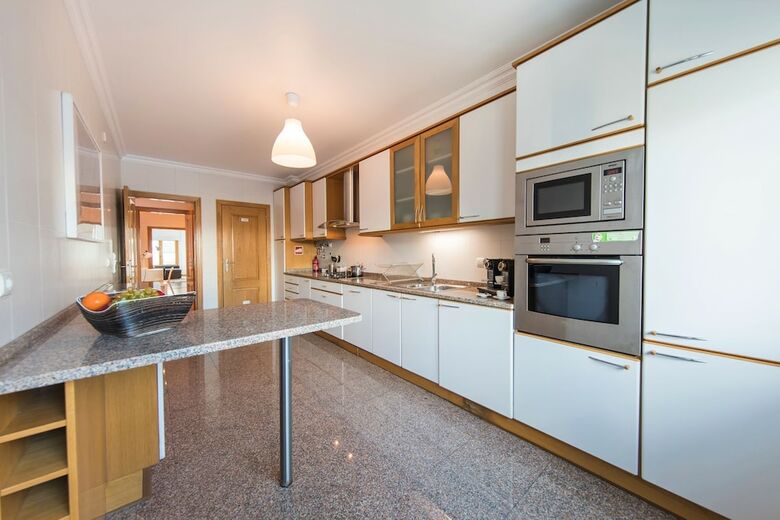Apartamentos Family Wonder Two Bedroom Garage